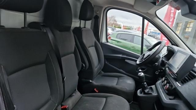 Renault Trafic image 7