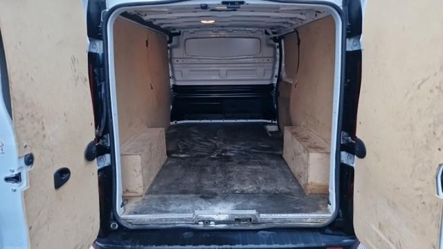 Renault Trafic image 2