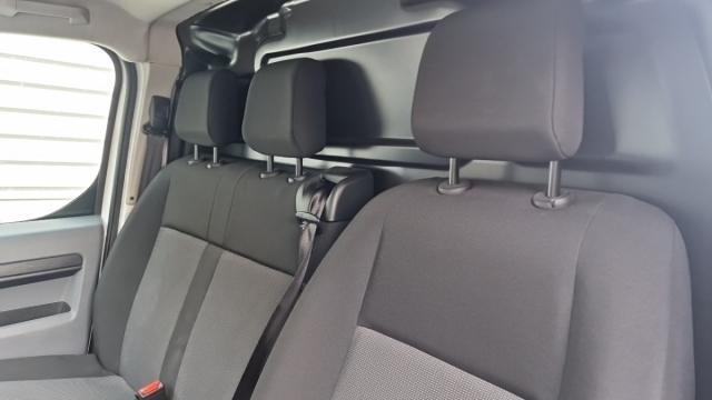 Peugeot Expert image 8