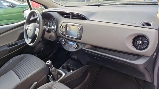 Toyota Yaris image 6