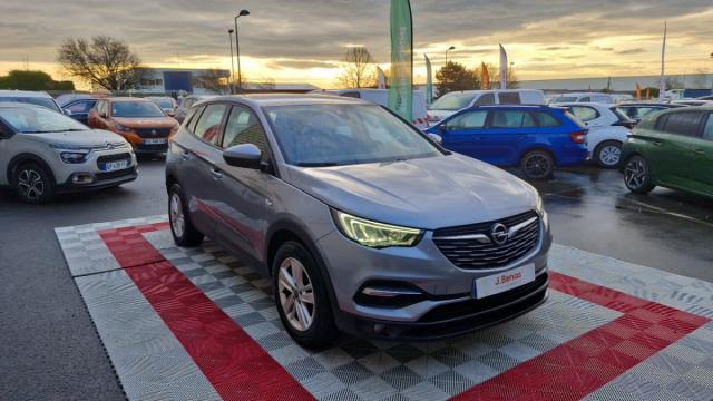 Opel Grandland X image 2