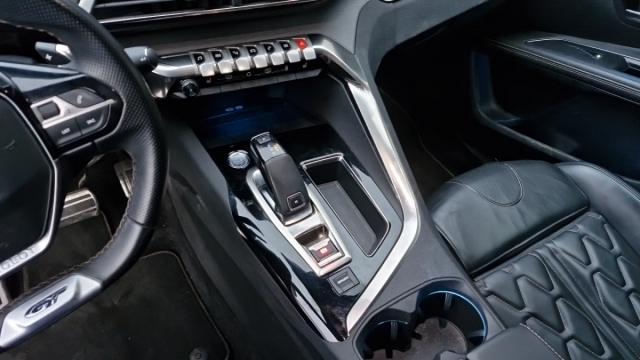 Peugeot 5008 image 9
