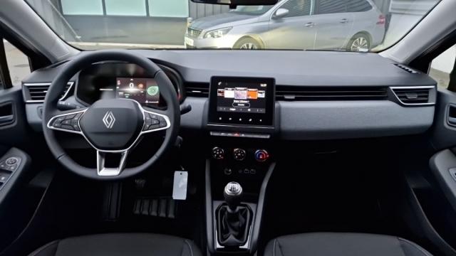Renault Clio image 8