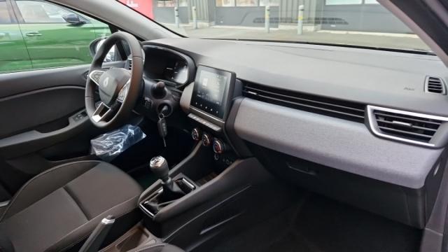 Renault Clio image 2