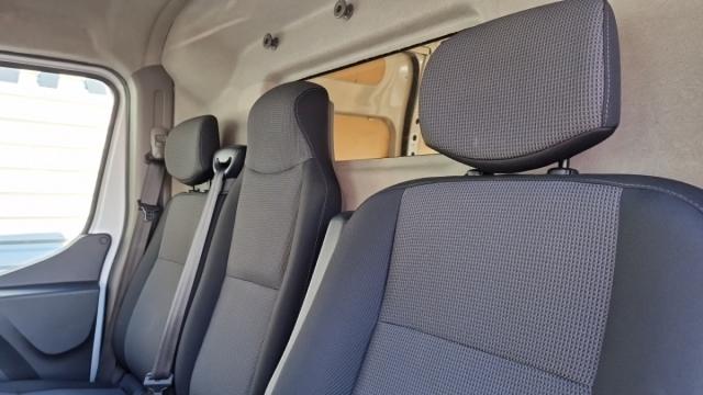Renault Master image 9