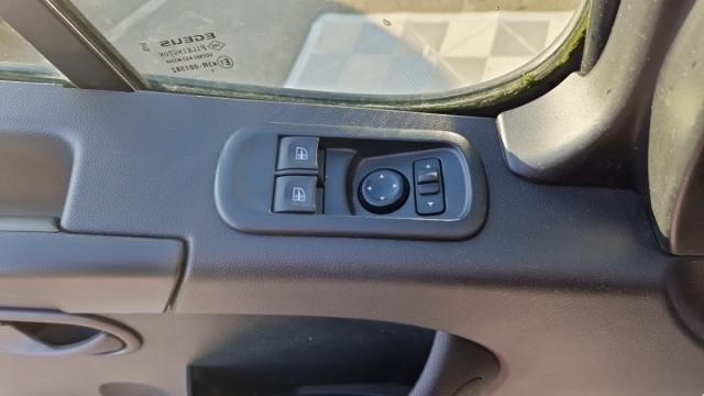 Renault Master image 1