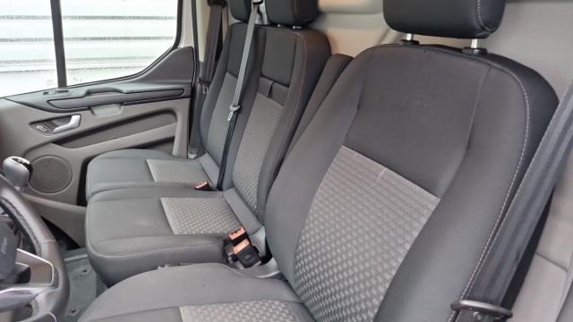 Ford Transit Custom image 4