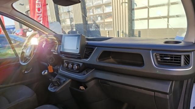 Renault Trafic image 4