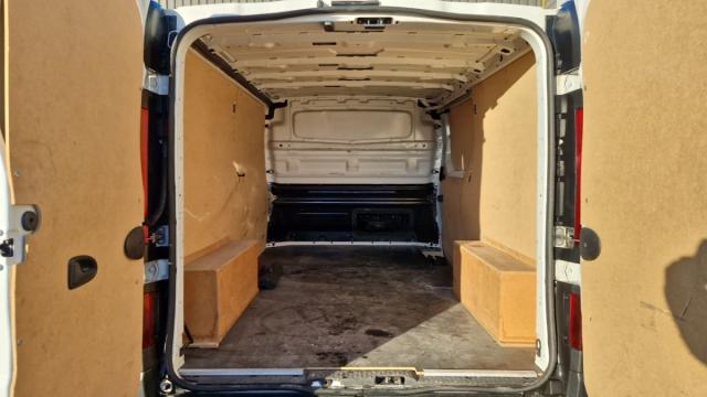 Renault Trafic image 2