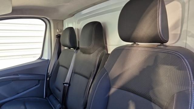 Renault Trafic image 3