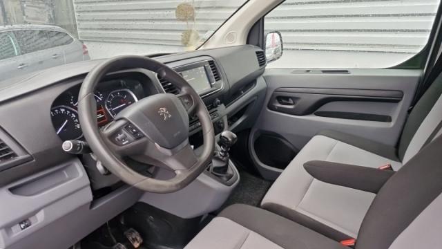 Peugeot Traveller image 5