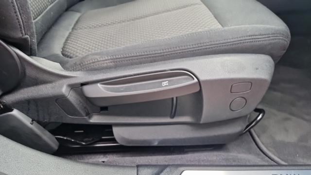 Bmw Série 1 image 6