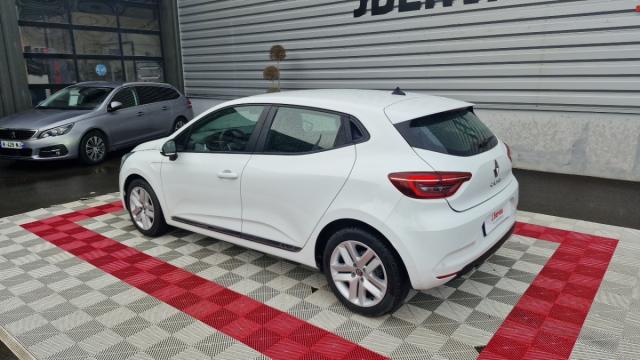 Renault Clio image 9