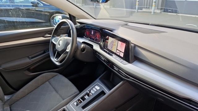 Volkswagen Golf image 6