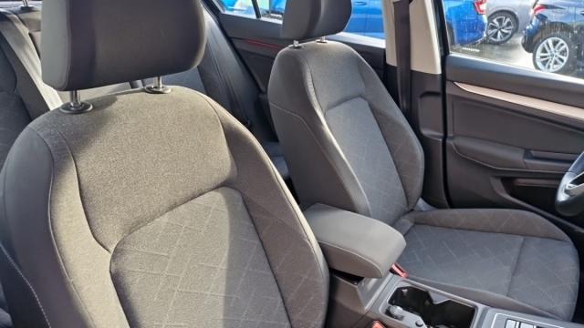 Volkswagen Golf image 8