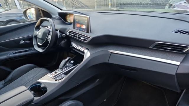 Peugeot 3008 image 5