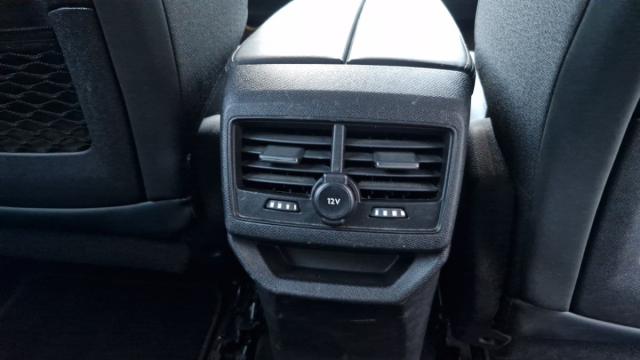 Peugeot 3008 image 2