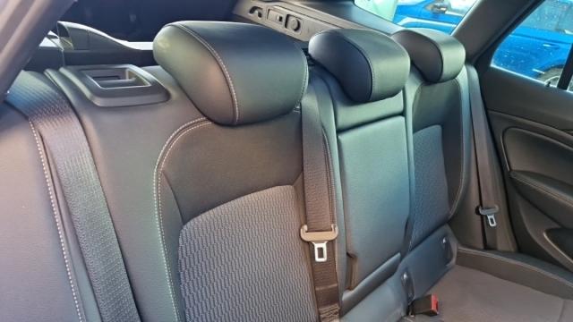 Opel Insignia Sports Tourer image 4