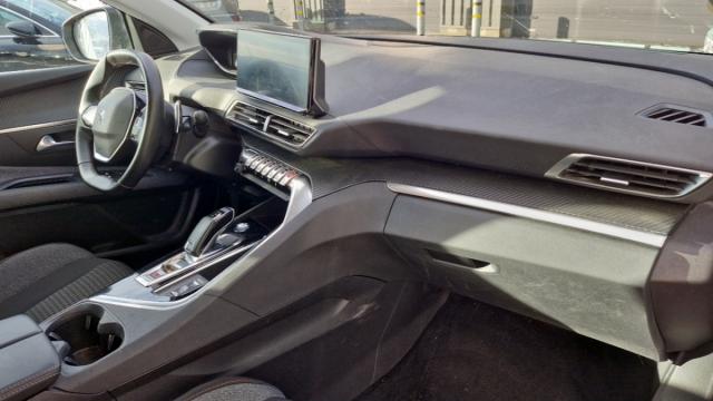 Peugeot 3008 image 4