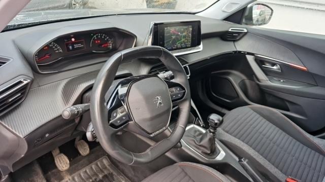 Peugeot 2008 image 4