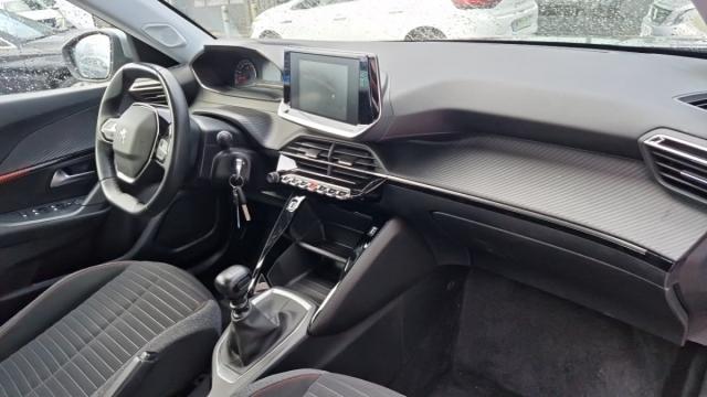 Peugeot 2008 image 2