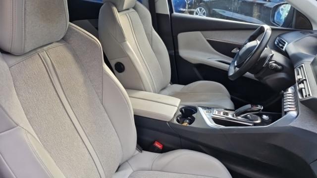 Peugeot 3008 image 9