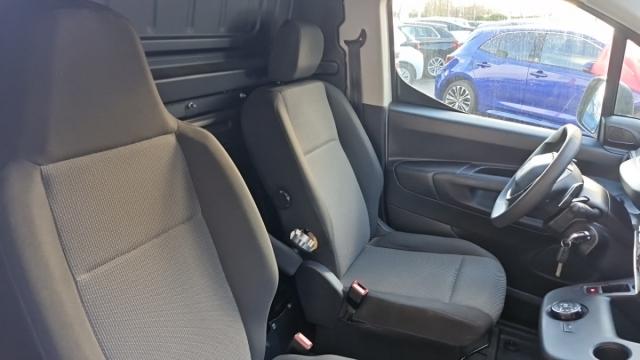 Peugeot Partner image 2