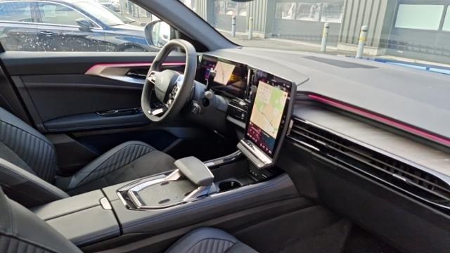 Renault Rafale image 6