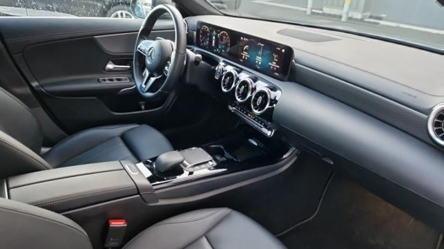 Mercedes Benz Cla image 6