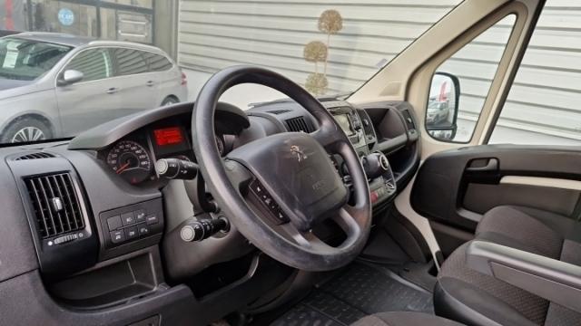 Peugeot Boxer image 8