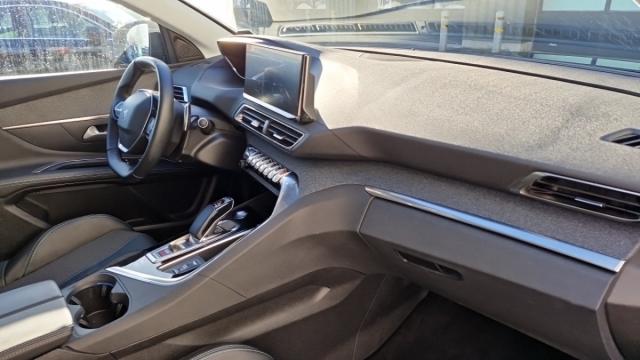 Peugeot 3008 image 1