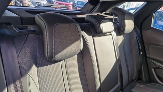 Peugeot 3008 image 9