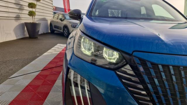 Peugeot 2008 image 5