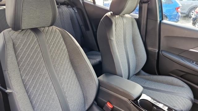 Peugeot 2008 image 7