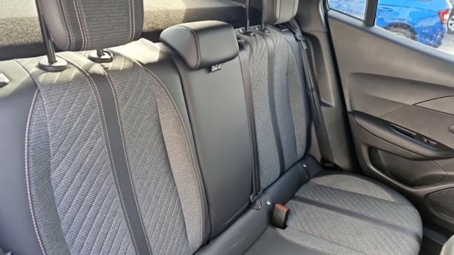 Peugeot 2008 image 6