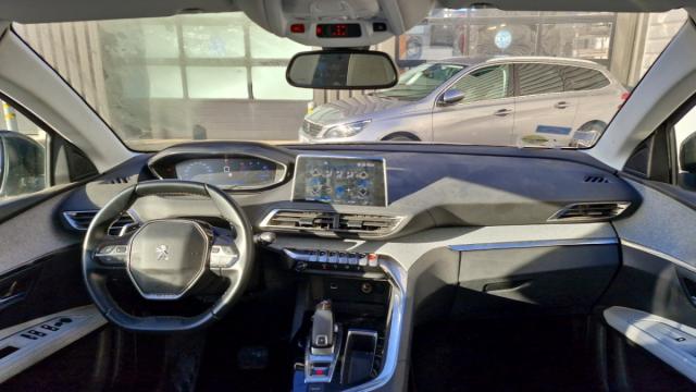 Peugeot 5008 image 4