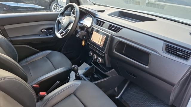 Renault Express Van image 4