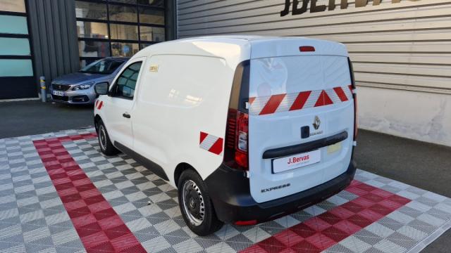 Renault Express Van image 3