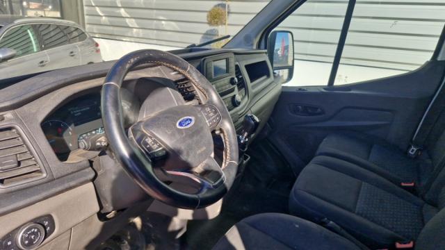 Ford Transit image 4