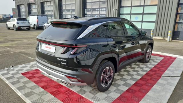 Hyundai Tucson image 8