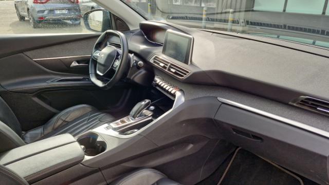 Peugeot 5008 image 9