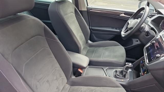 Volkswagen Tiguan image 9