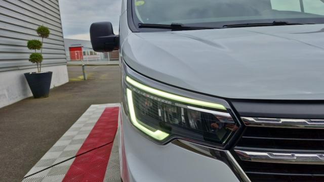 Renault Trafic image 7