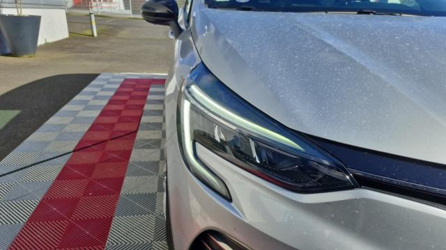 Renault Clio image 2