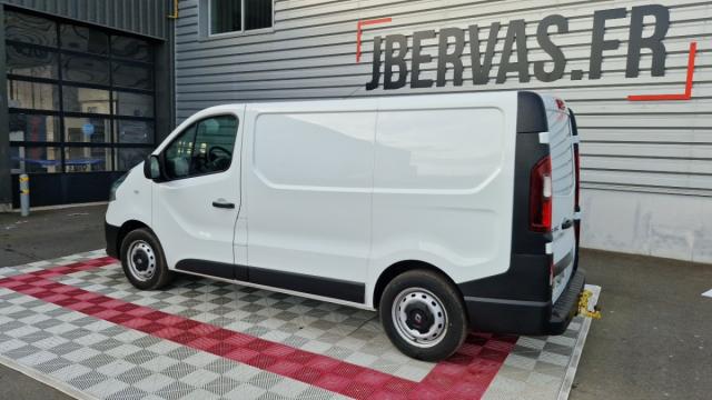 Renault Trafic image 1