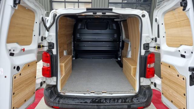 Citroen Jumpy image 4