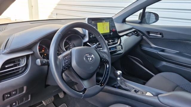 Toyota C-Hr image 4