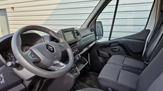 Renault Master image 9