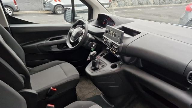 Peugeot Partner image 2