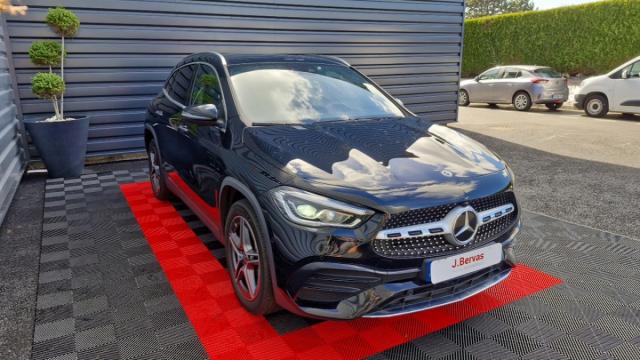Mercedes Benz Gla image 3
